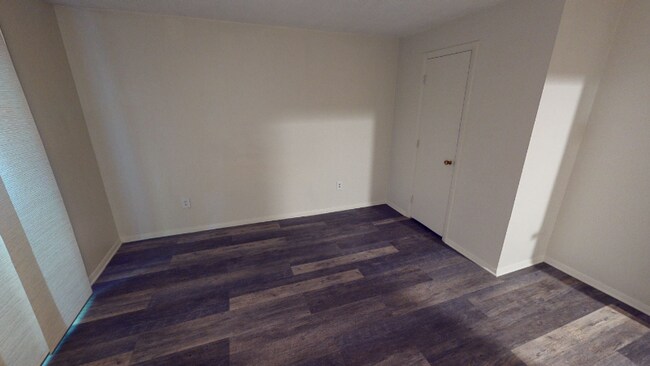 Building Photo - 10 Belchertown Rd