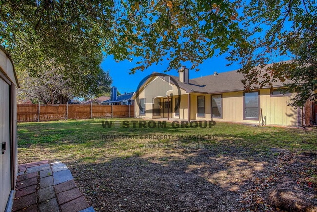 Building Photo - 420 Revolution Ln