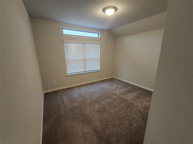 Building Photo - 621 Maple Leaf Way
