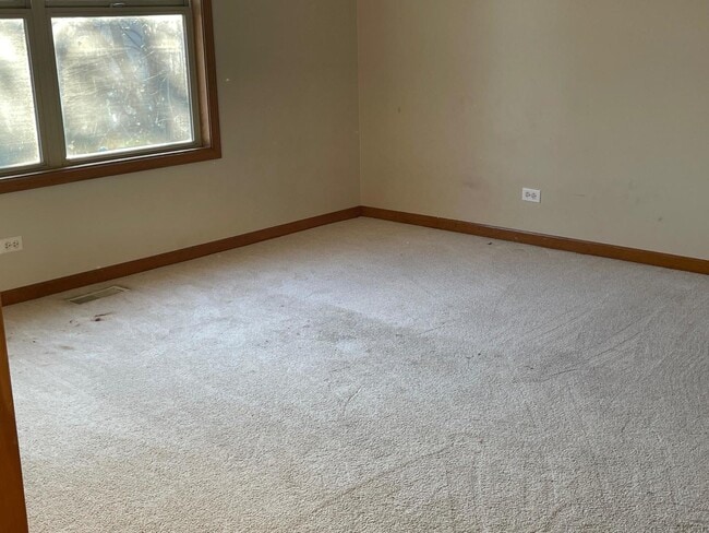 Building Photo - 13356 Vicarage Dr