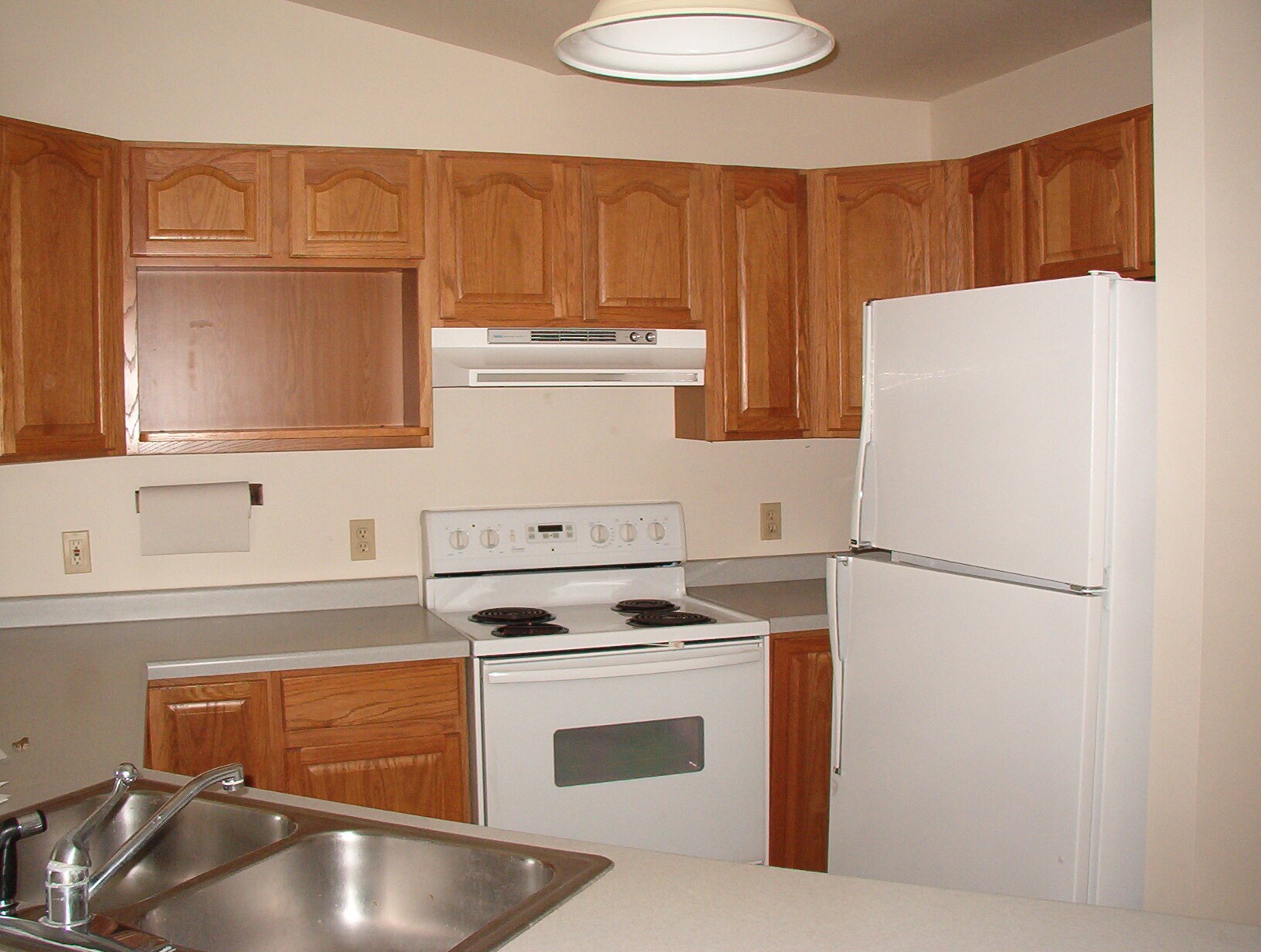 Kitchen - 2825 Northridge Dr
