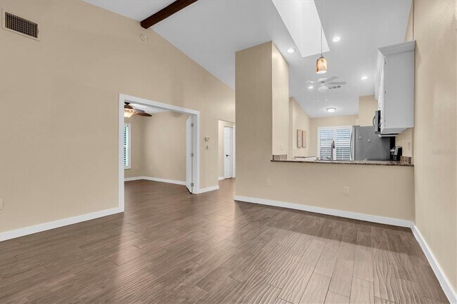 Building Photo - 3203 Charter Club Dr
