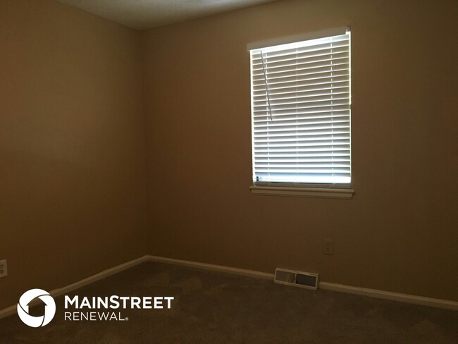 Building Photo - 1417 N Millburn Ave