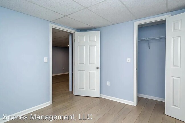 Building Photo - 7 Hickory Ln