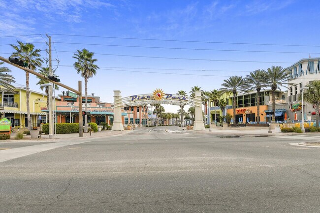 Building Photo - 104 Gulfside Ct