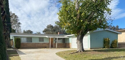 Building Photo - East End 3 Bedroom
