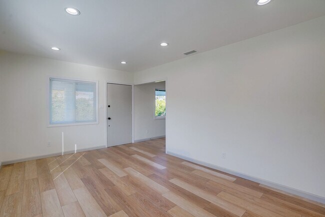 Building Photo - 11310 Argan Ave