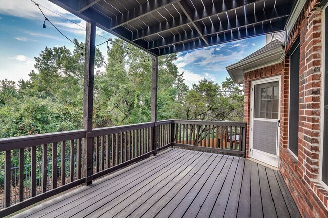 Building Photo - 10218 Scull Creek Dr