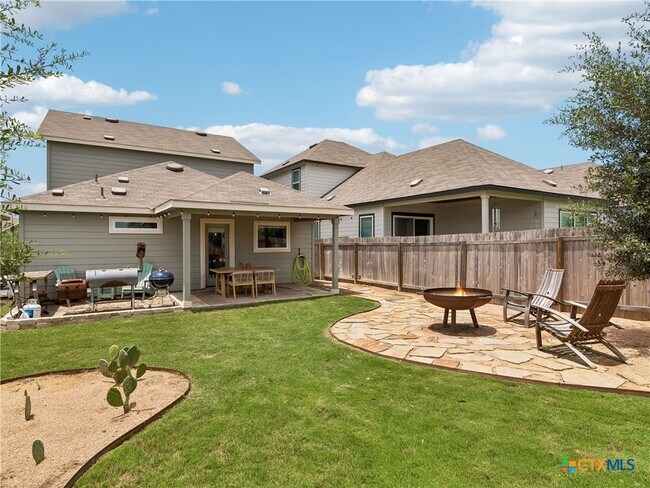Building Photo - 890 Casetta Trl