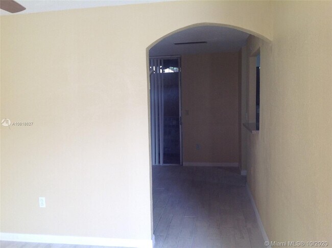 Building Photo - 6153 SW 69th St