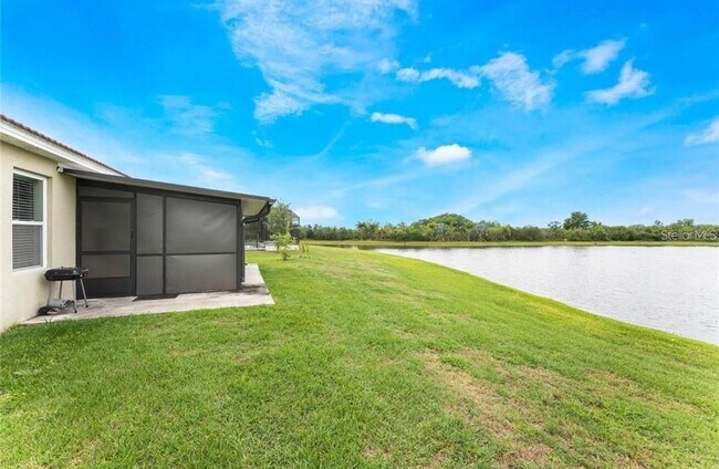 Building Photo - 3059 Sangria St