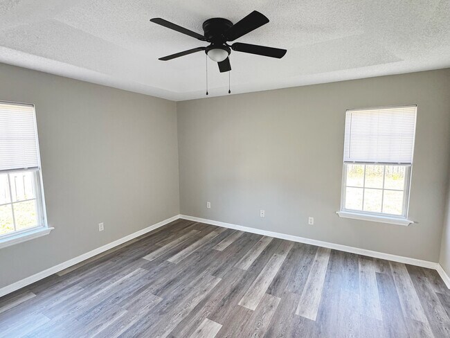 Building Photo - 809 Tisbury Ln