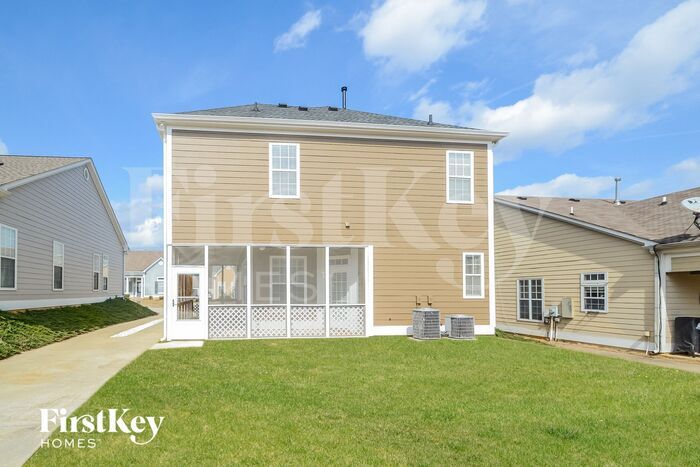 Building Photo - 4572 Gibson Dr