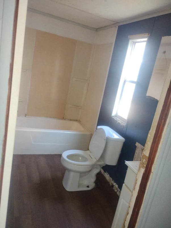 Building Photo - 121 S Pine St