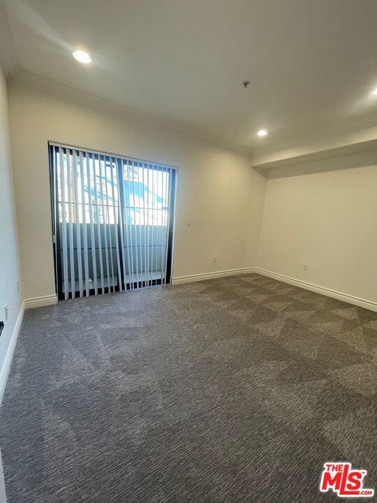 Building Photo - 12104 Hoffman St