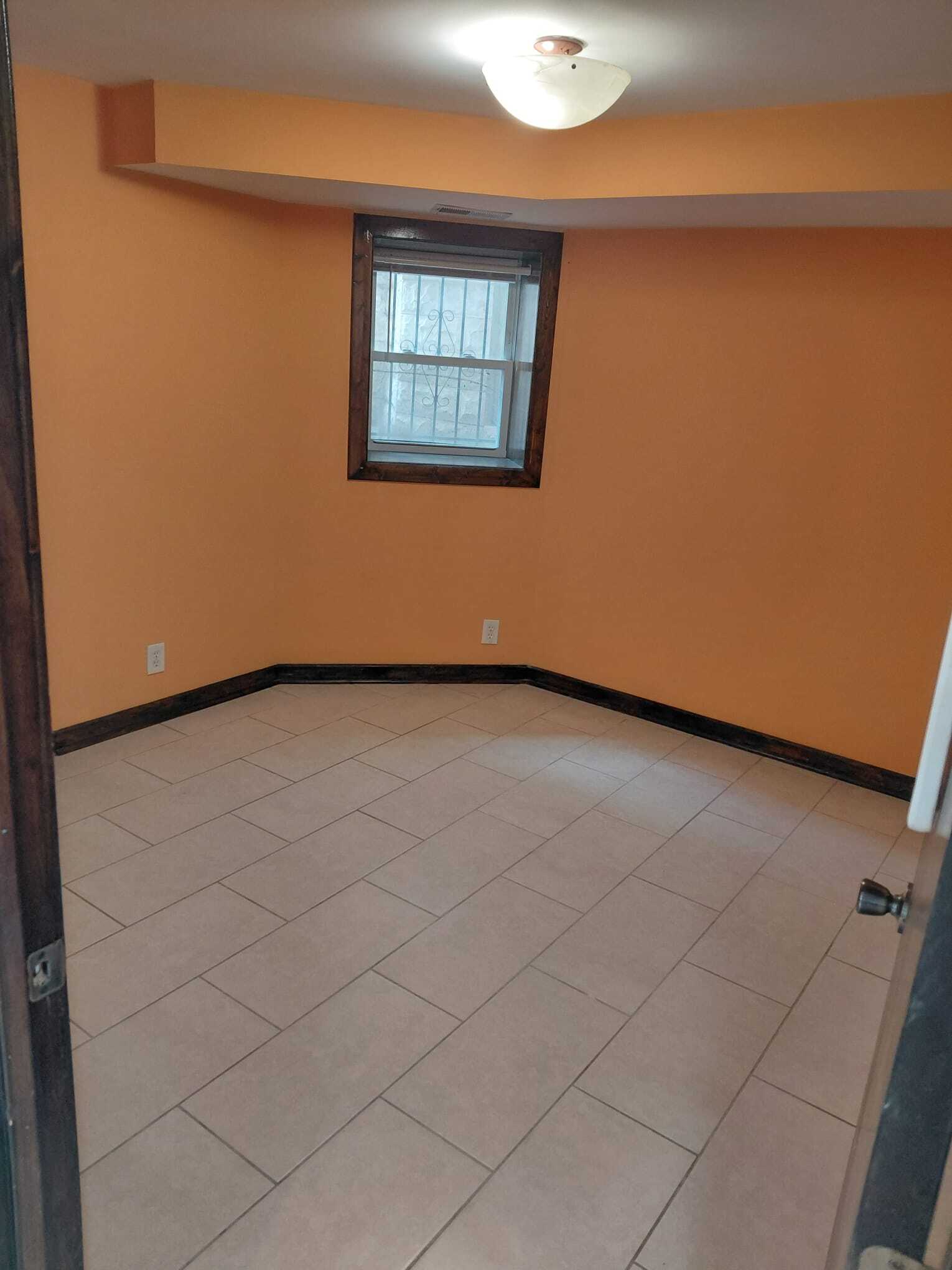 Building Photo - 3713 W Shakespeare Ave