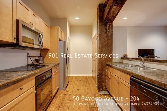 Building Photo - 50 Gayoso Ave
