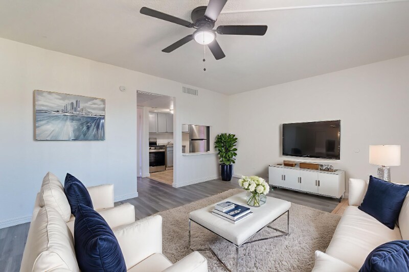 Building Photo - 3222 W Indian School Rd