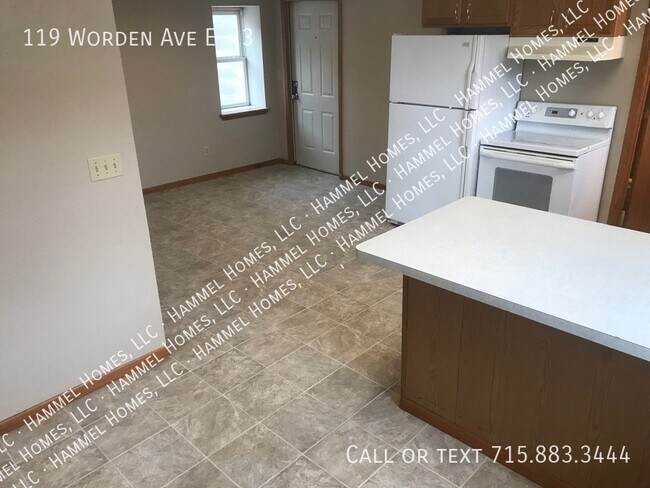 Building Photo - 119 Worden Ave E