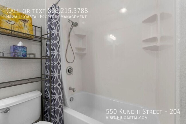 Building Photo - 550 Kunehi St