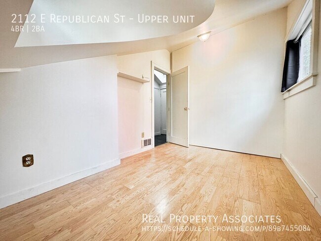 Building Photo - 2112 E Republican St