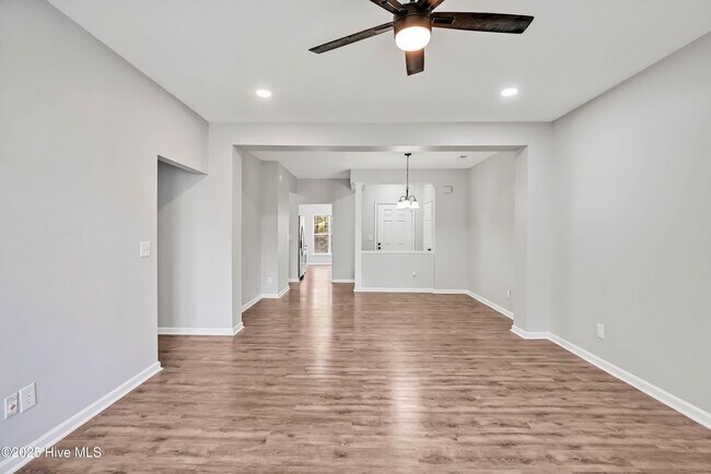 Building Photo - 4519 Sagedale Dr
