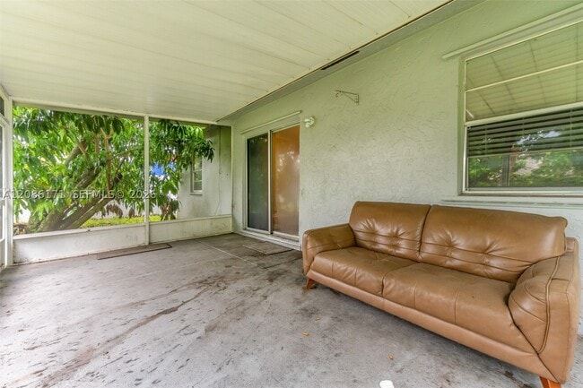 Building Photo - 608 SW 76th Terrace