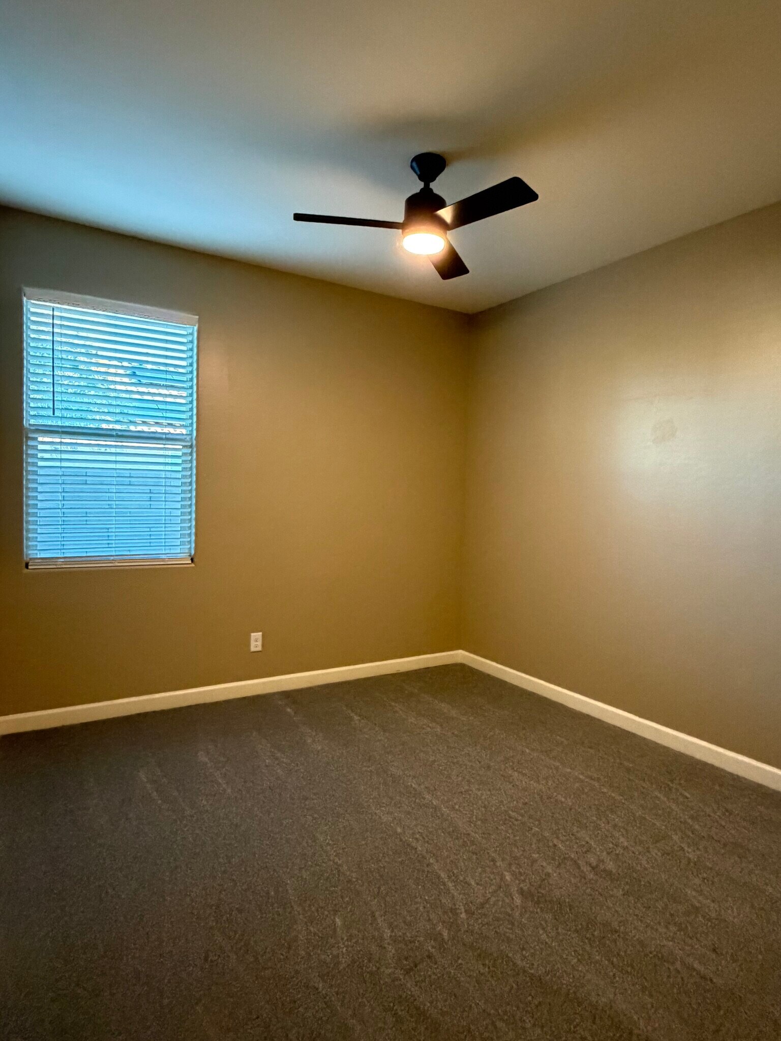 Building Photo - 13603 W Remuda Dr