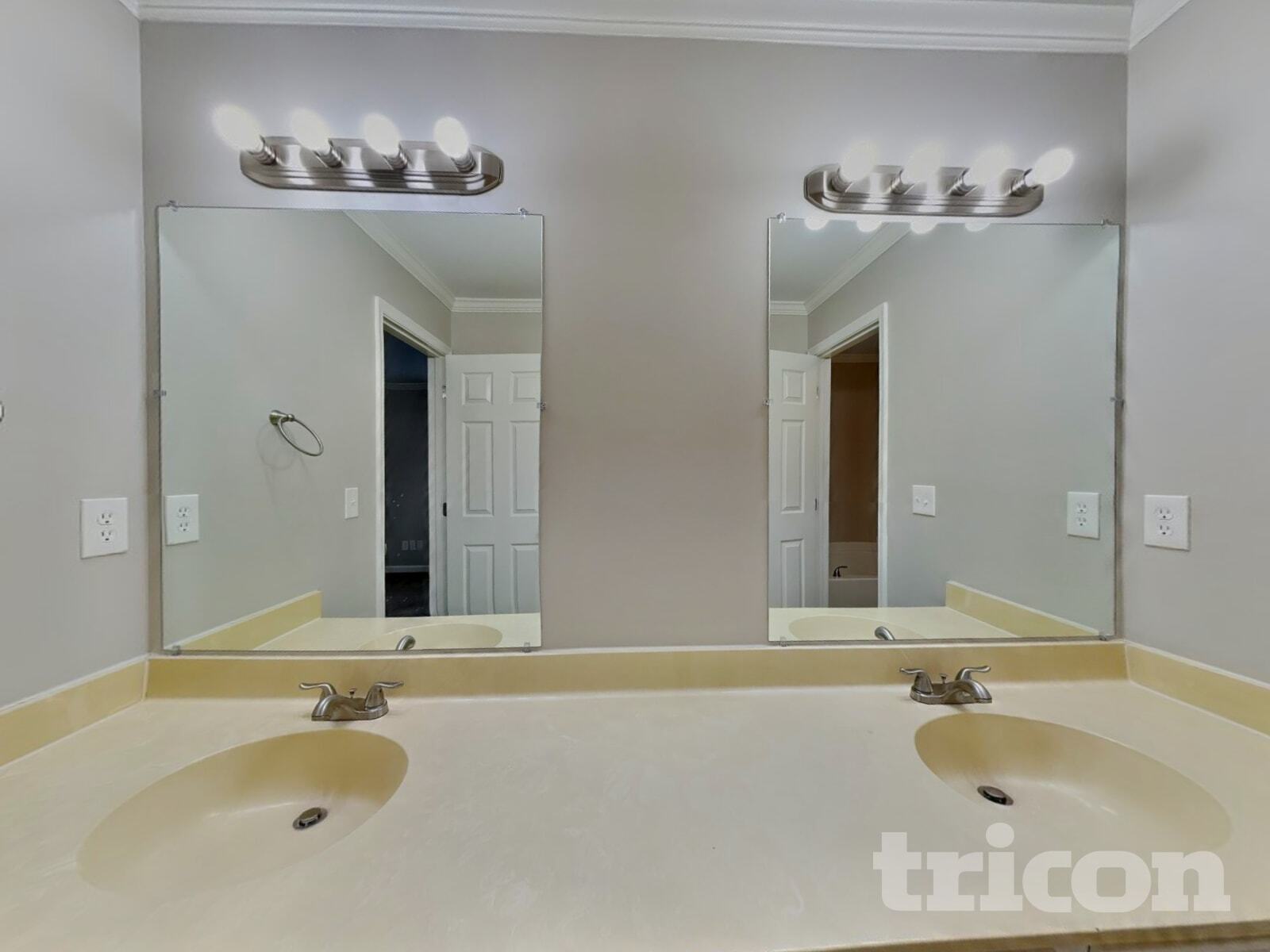 Building Photo - 6013 Rittenhouse Rd