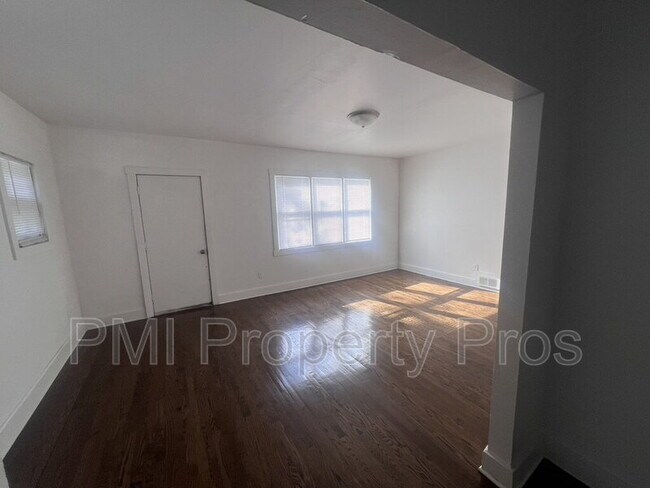 Building Photo - 3138 N 11th St