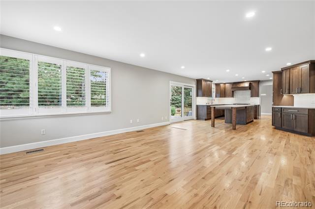 Building Photo - 5940 S Cimarron Way