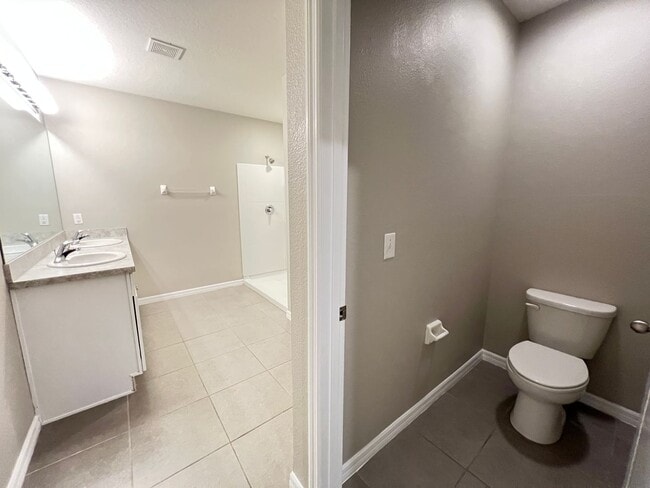 Building Photo - Beautiful, 3 Bedroom Home!!