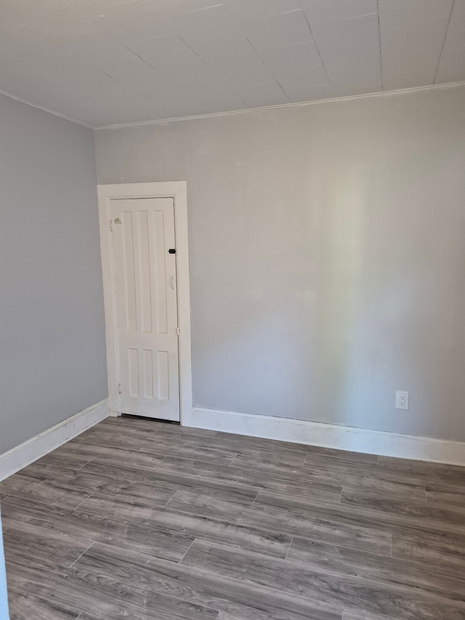 Building Photo - 47 Hoosick St