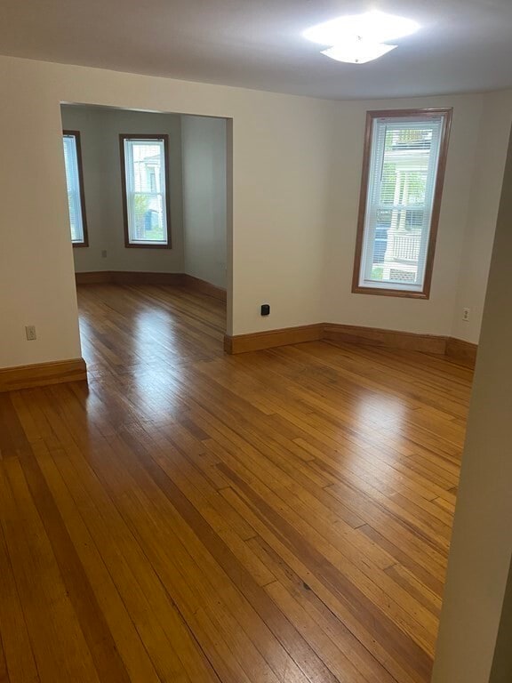 Building Photo - 30 Lorette St