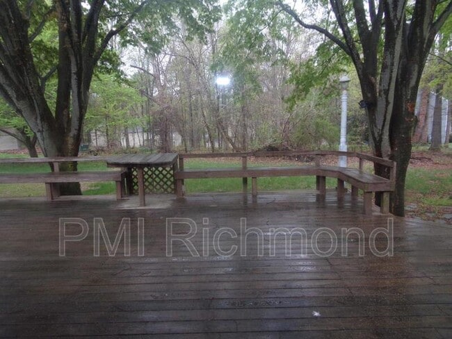 Building Photo - 10841 Ramshorn Road