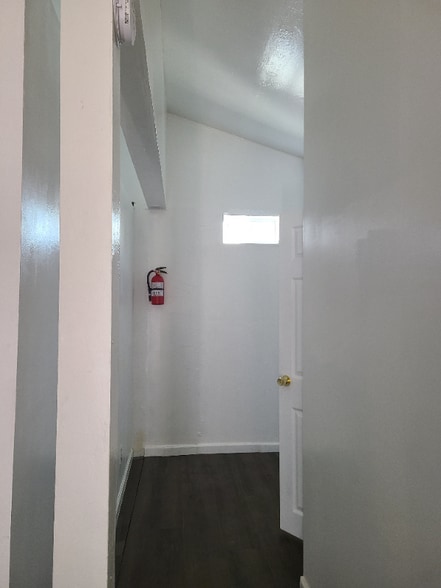 Building Photo - 4016 Wabash Ave