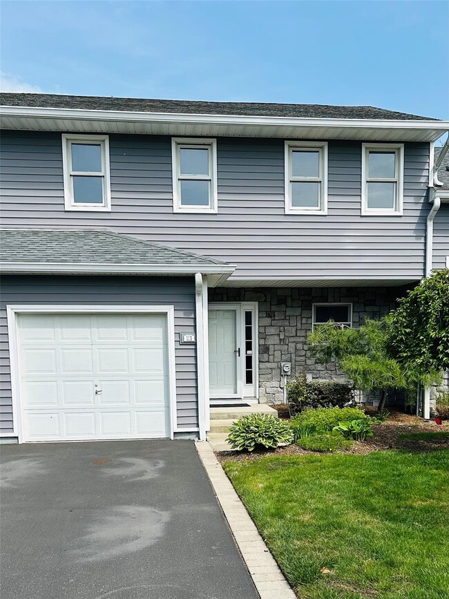 Building Photo - 113 Alicia Dr