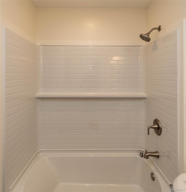 Building Photo - 4407 Albany Post Rd