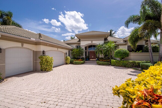 Building Photo - 59 St James Dr