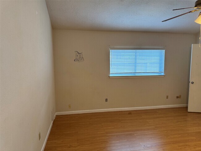 Building Photo - 13123 Chipman Glen Dr