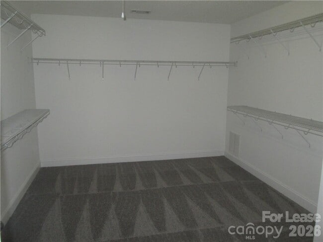 Building Photo - 12623 Cumberland Cove Dr