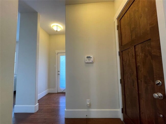 Building Photo - Spacious 2-bedroom, 2.5-bath condo available!