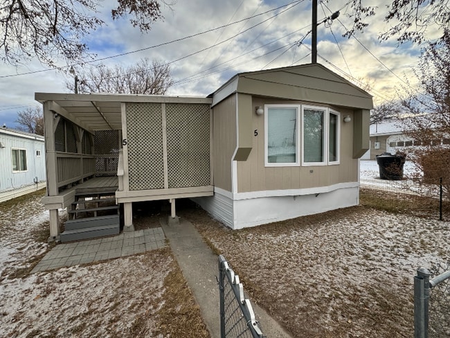 Primary Photo - 1411 Cherry Ave
