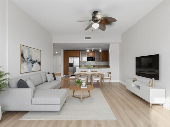 Building Photo - 1945 S Ocean Dr