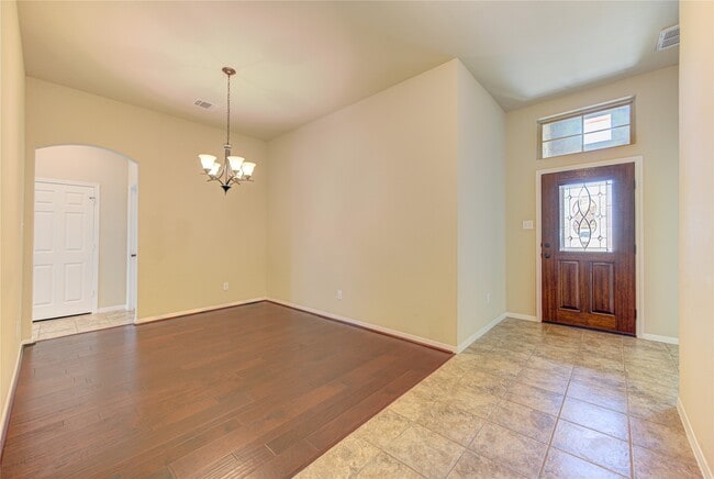 Building Photo - 23022 Silver Linden Ct
