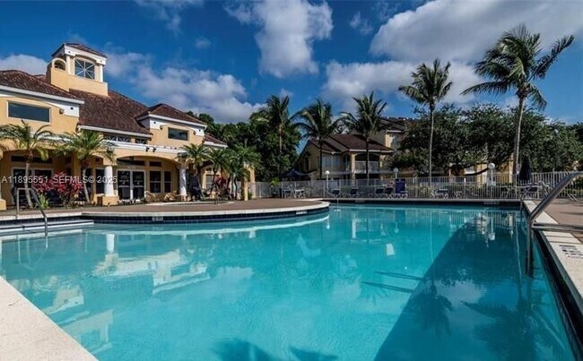 Building Photo - 2321 NW 33rd St