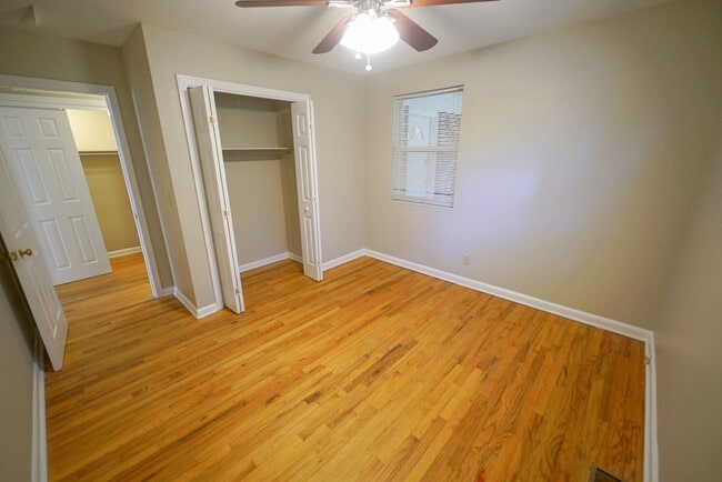 Building Photo - Cozy 3/2 Single Family Home