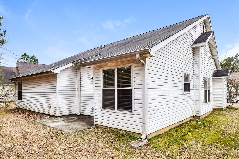 Building Photo - 54 Camden Way