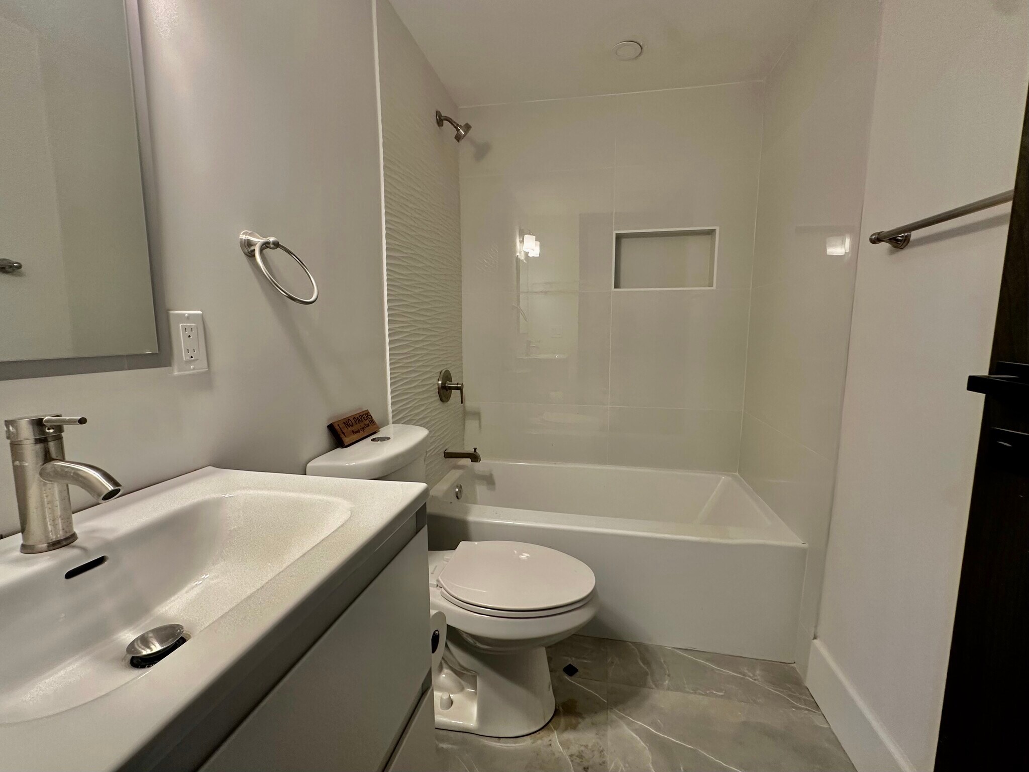 Building Photo - 100 Mount Pleasant Ave