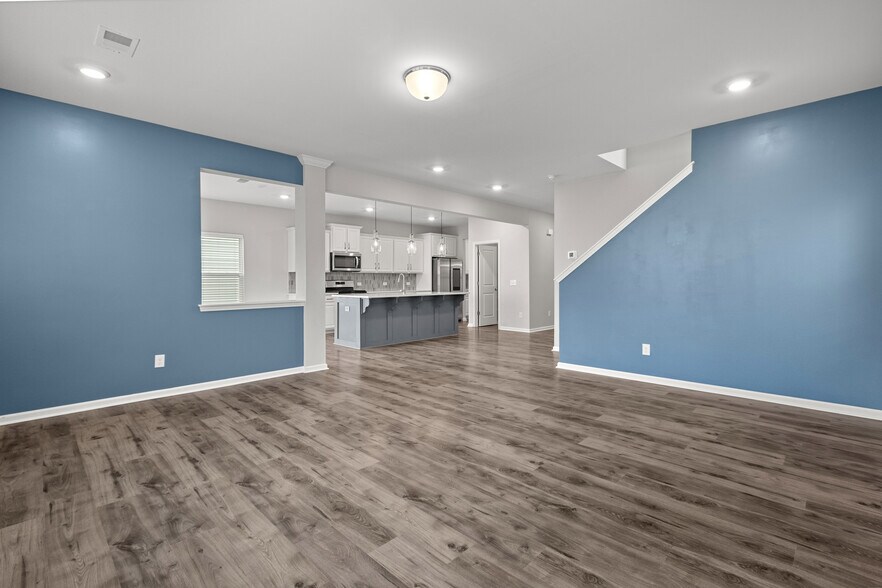 Building Photo - 514 Purple Finch Rd